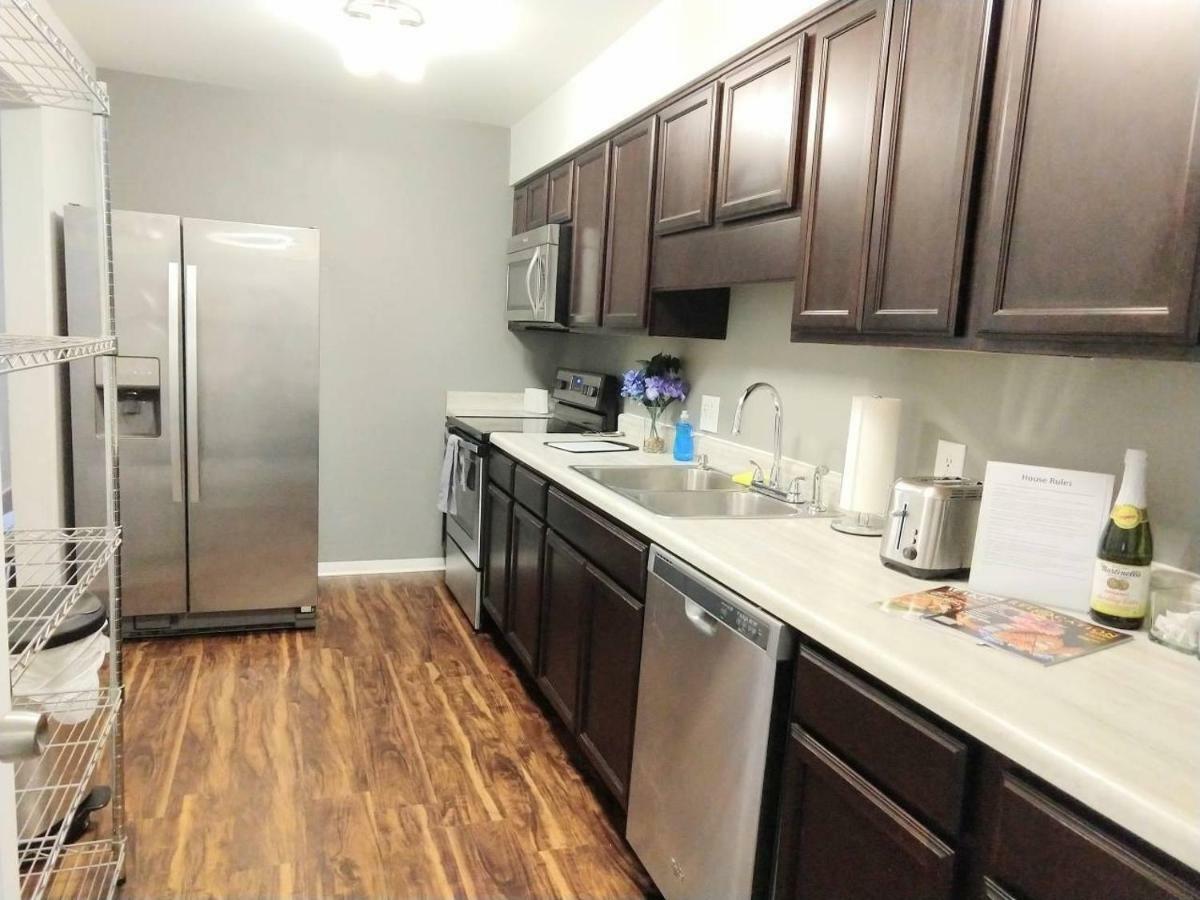 Desirable Condo In Central Raleigh Exterior foto